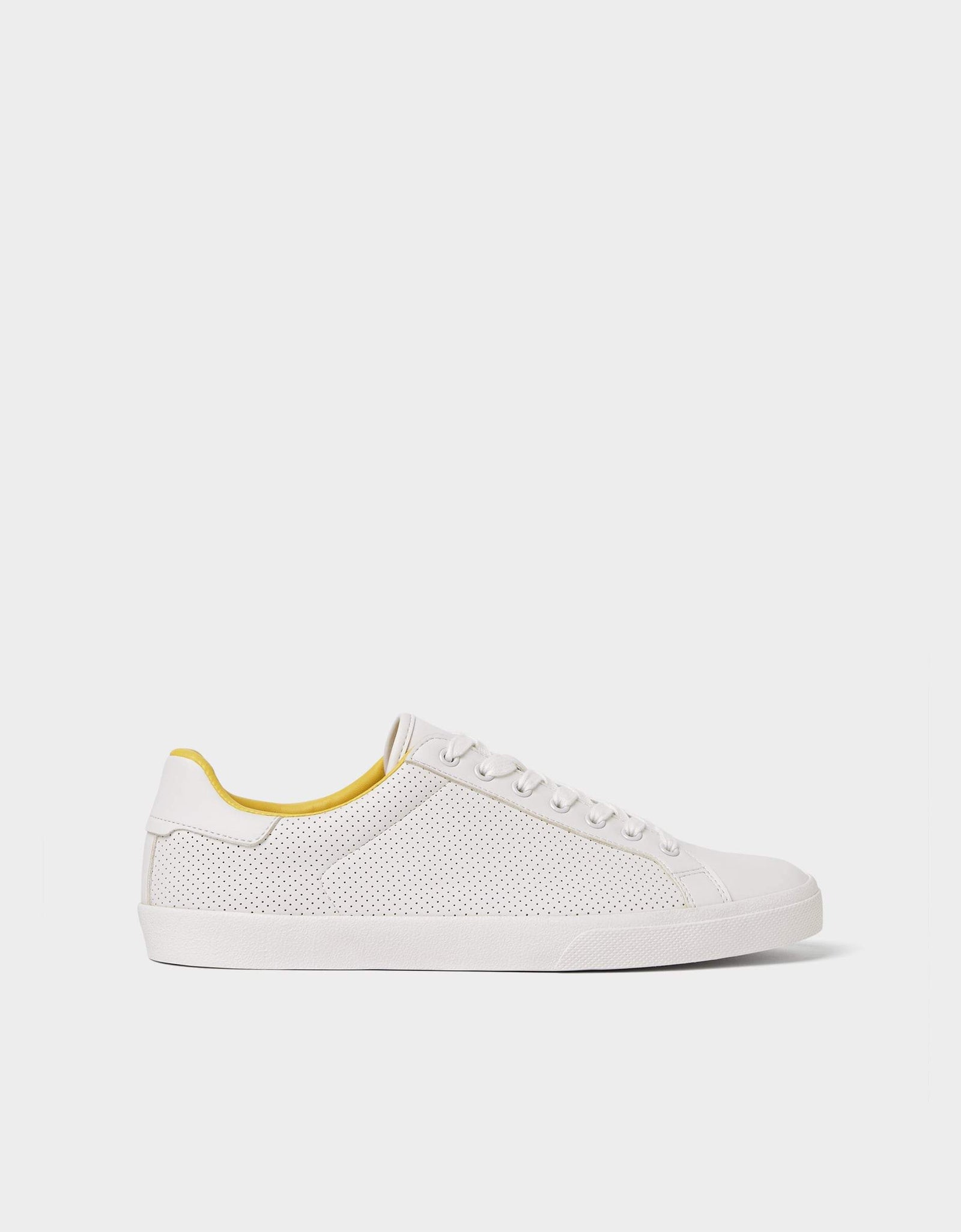 Micro-perforated plimsolls